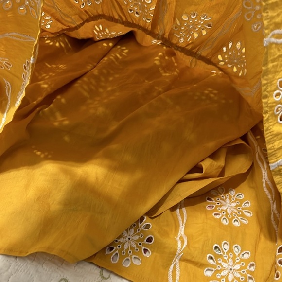 Loft Eyelet Mustard Embroidered Dress Oversize
Medium Floral Cottage coquette - Picture 15 of 15